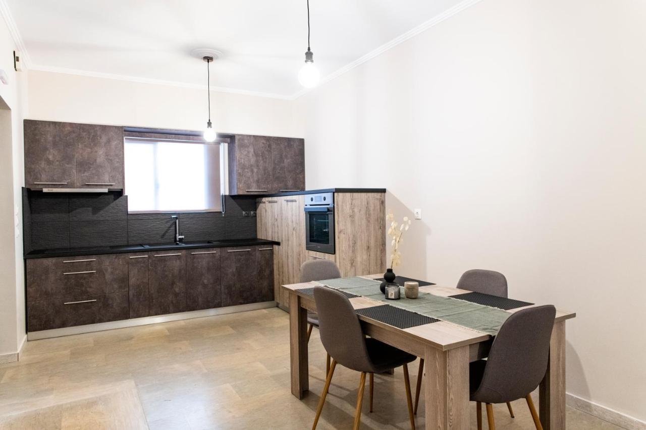 Walnut Home Apartment Near Ancient Olympia Krestena ภายนอก รูปภาพ